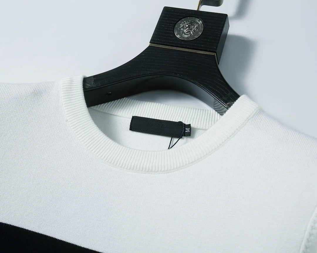 Handsome men's casual sweater 1024092440