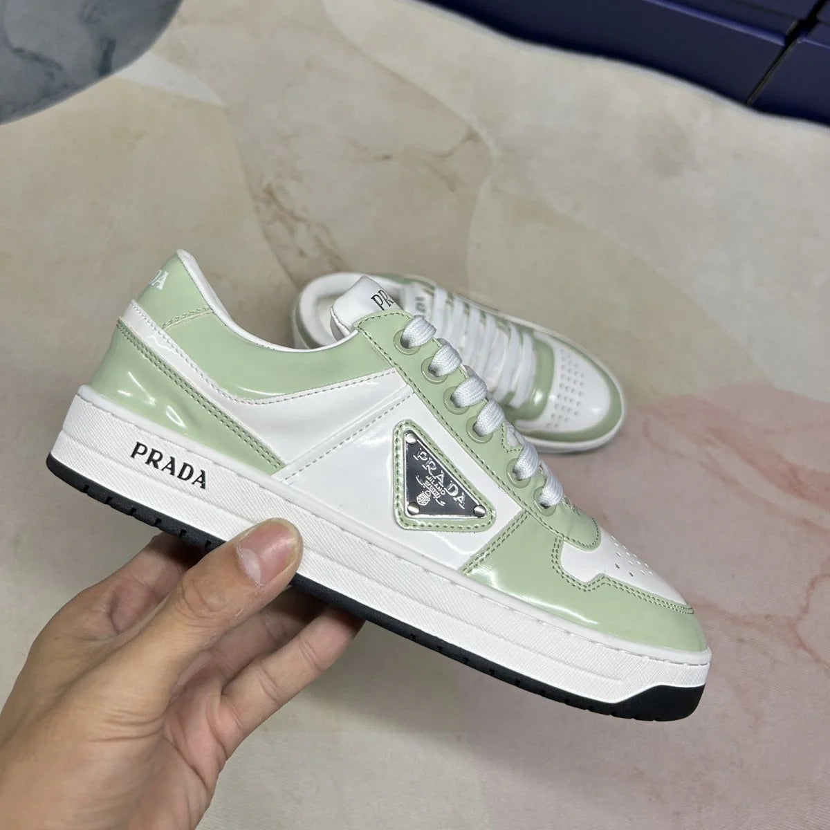 P New Women's and Men's Shoes Casual Shoes Triangle Buckle Lace-up Sneakers 1024060508