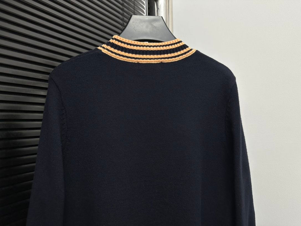 PR Unisex Long Sleeve Crewneck Sweater 1824102401