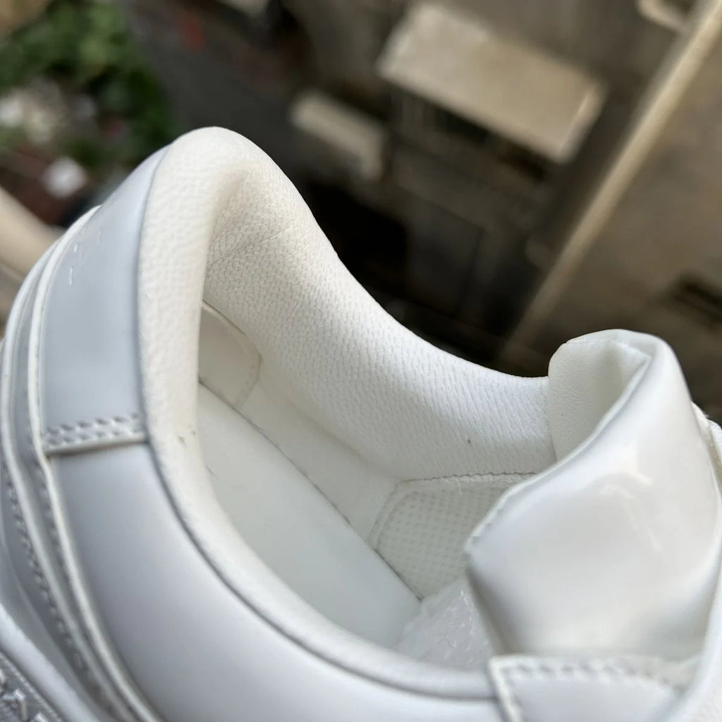 P New Women's and Men's Shoes Casual Shoes Triangle Buckle Lace-up Sneakers 1024060508