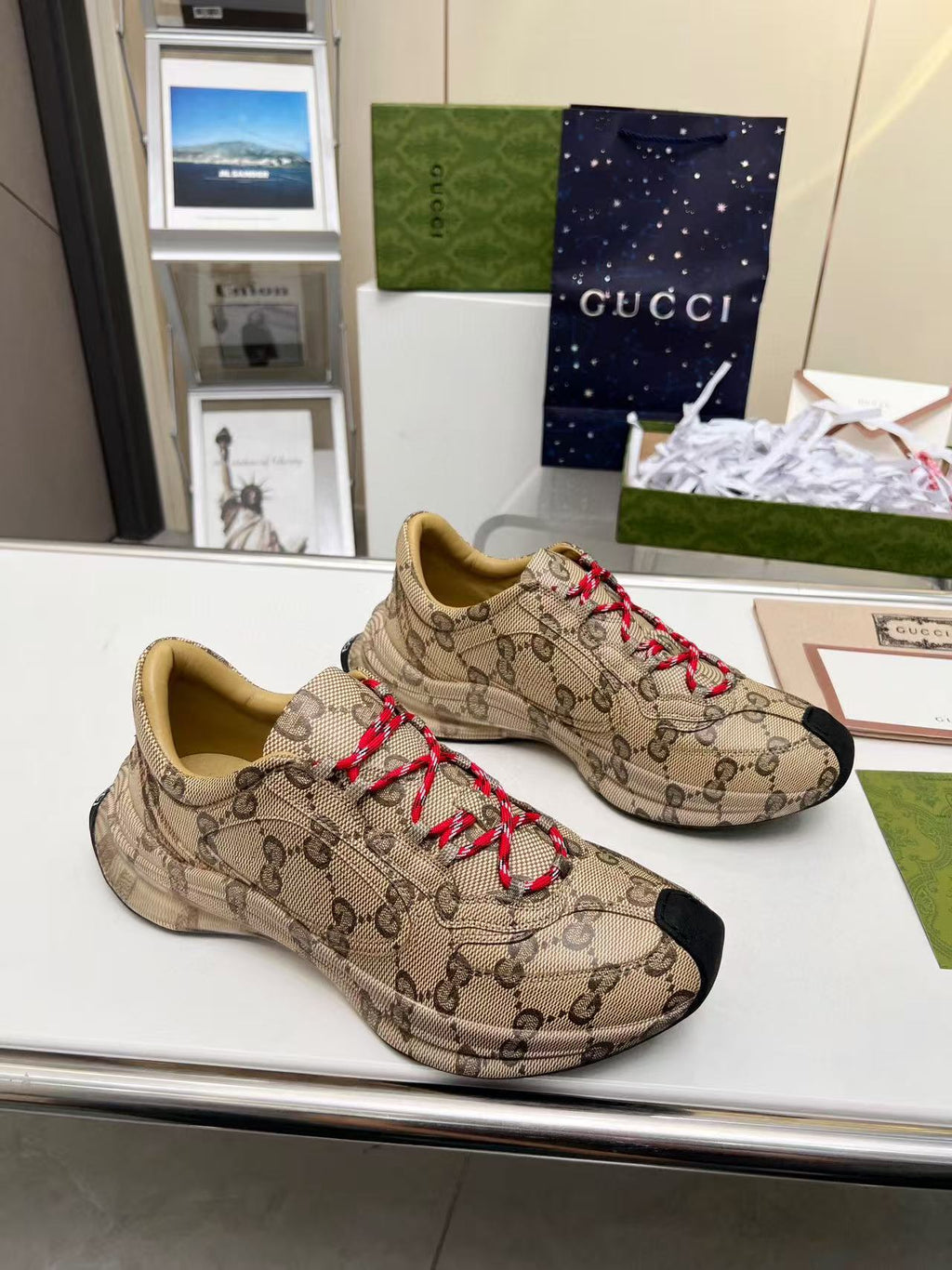 Gi  Run Sneakers