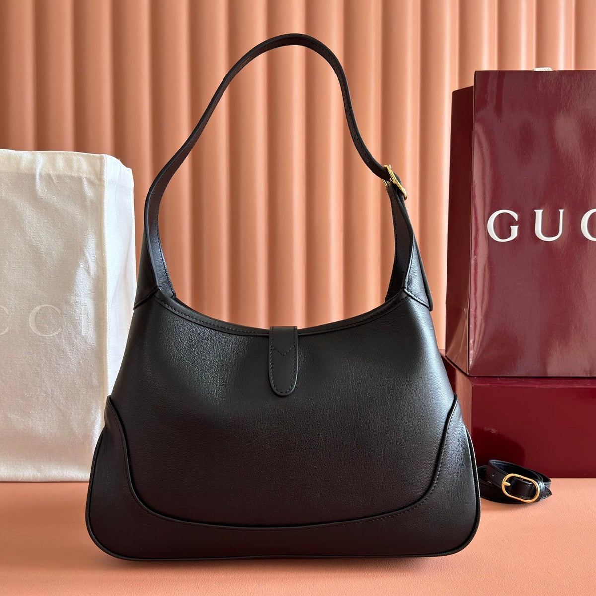 Gi Jackie 1961 Shoulder Bag Lambskin 28cm
