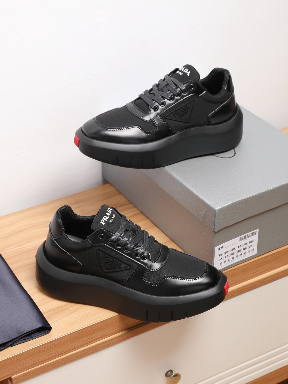 PR sneakers 1825062703