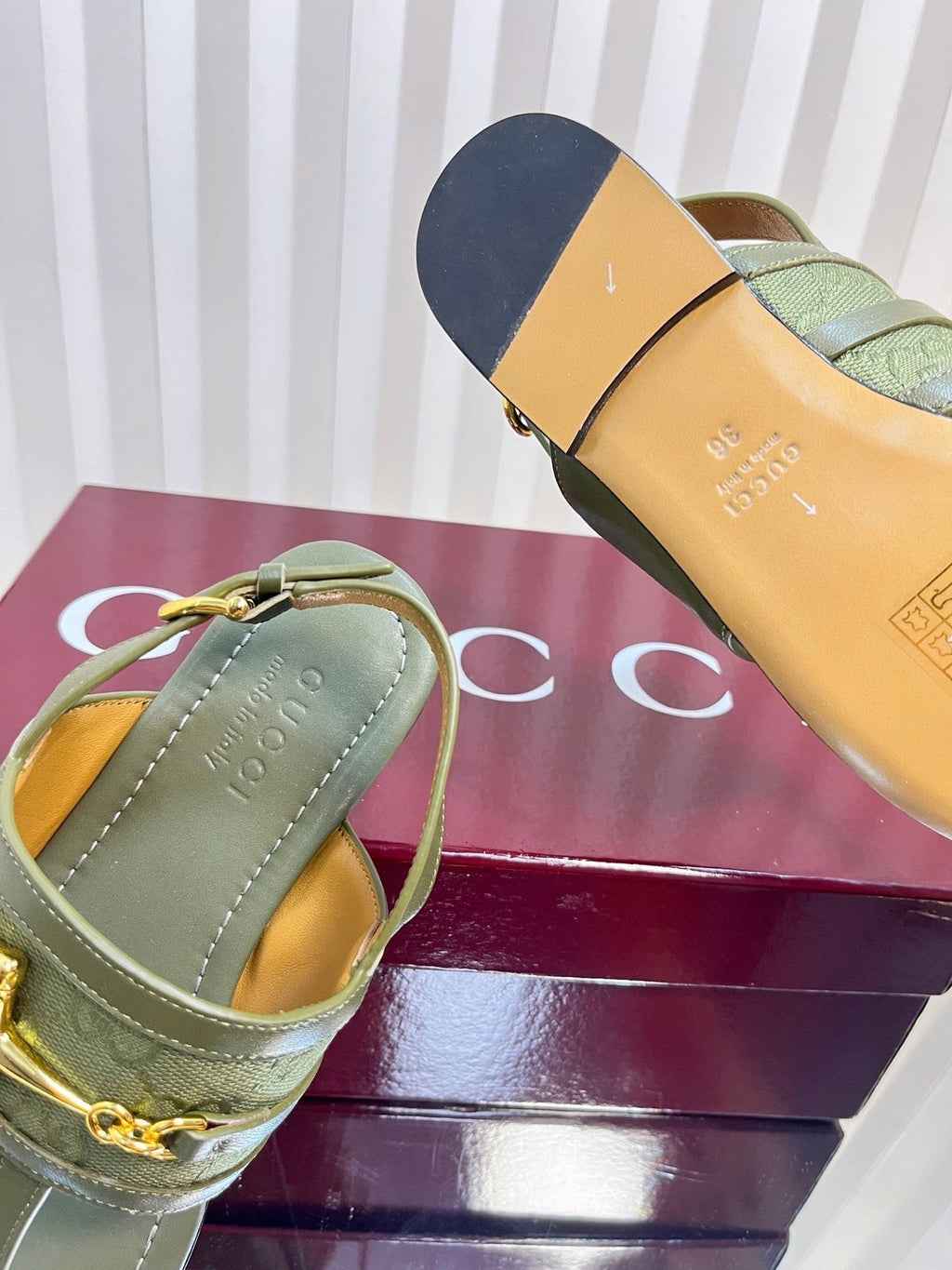 GC 25 Thong Sandal Canvas