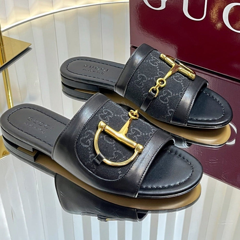 Gi 25 Horsebit GG Sandals Canvas