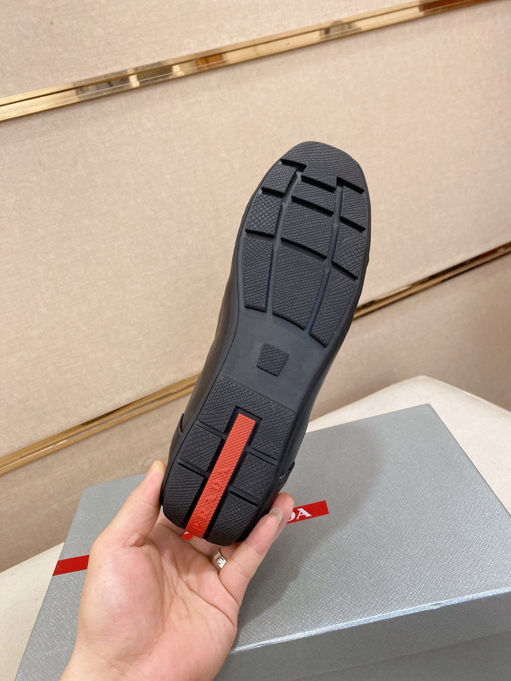 PR  sneakers 1825052022