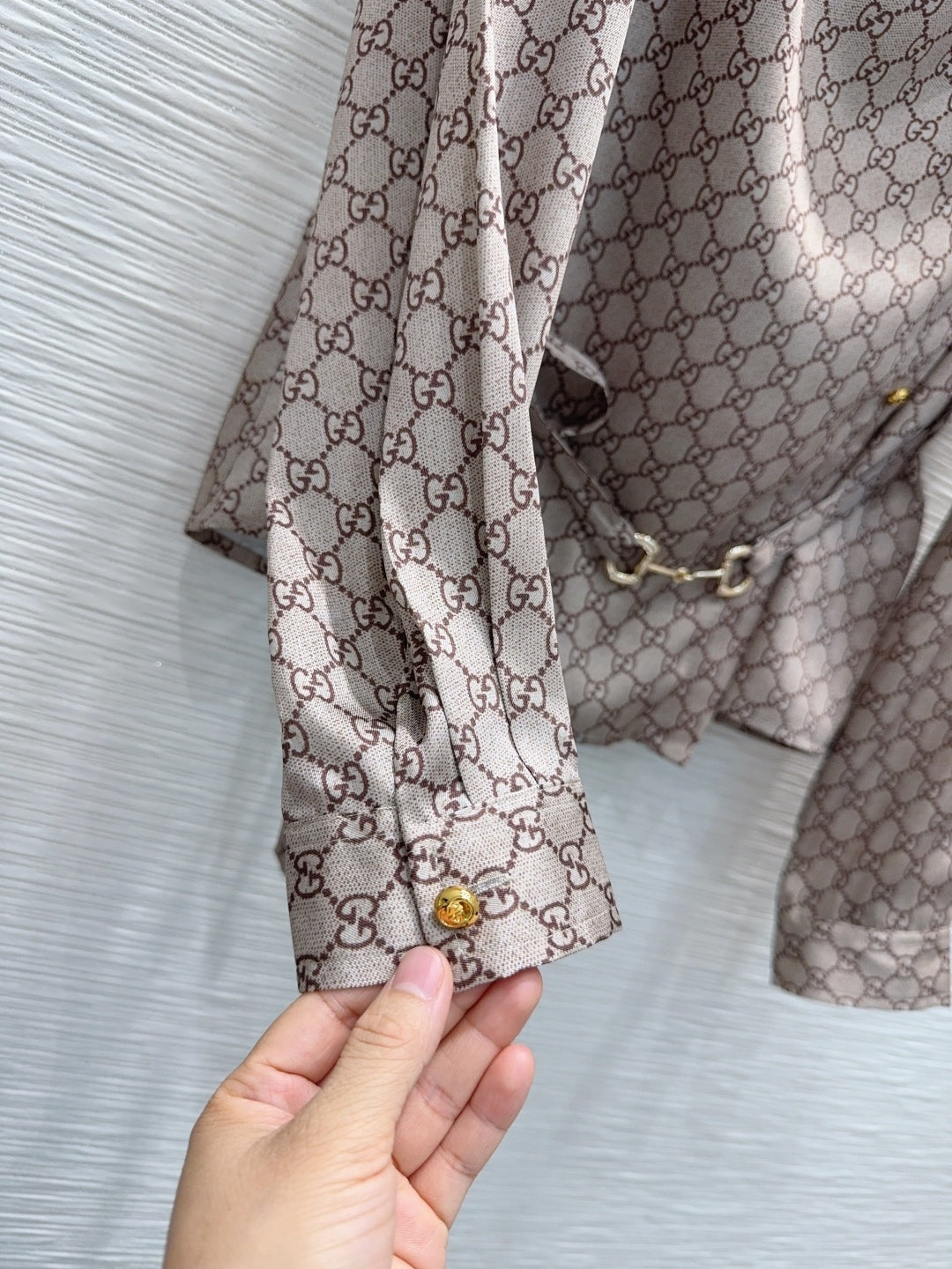 Gi Satin top