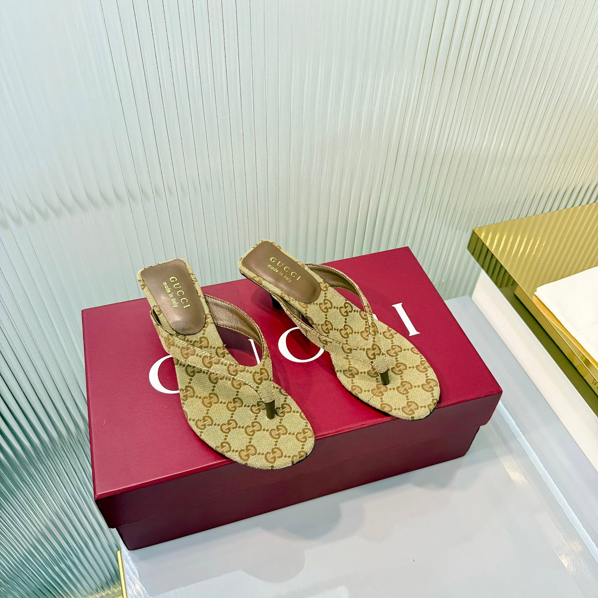 Gi Vittoria Thong Sandals Beige Canvas 714870