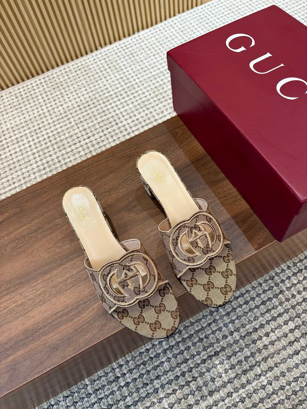 Gi Interlocking G Cutout Sandals 5.5cm Khahi Beige Sheepskin Canvas 646500
