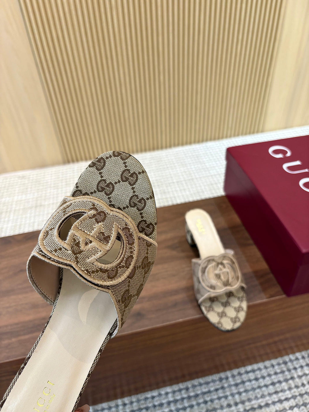 Gi Interlocking G Cutout Sandals 5.5cm Khahi Beige Sheepskin Canvas 646500