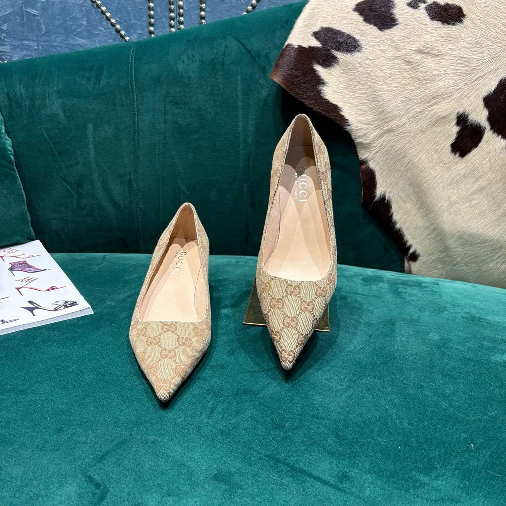 Gi Pointed-Toe Slingback  Light Beige Canvas 741264
