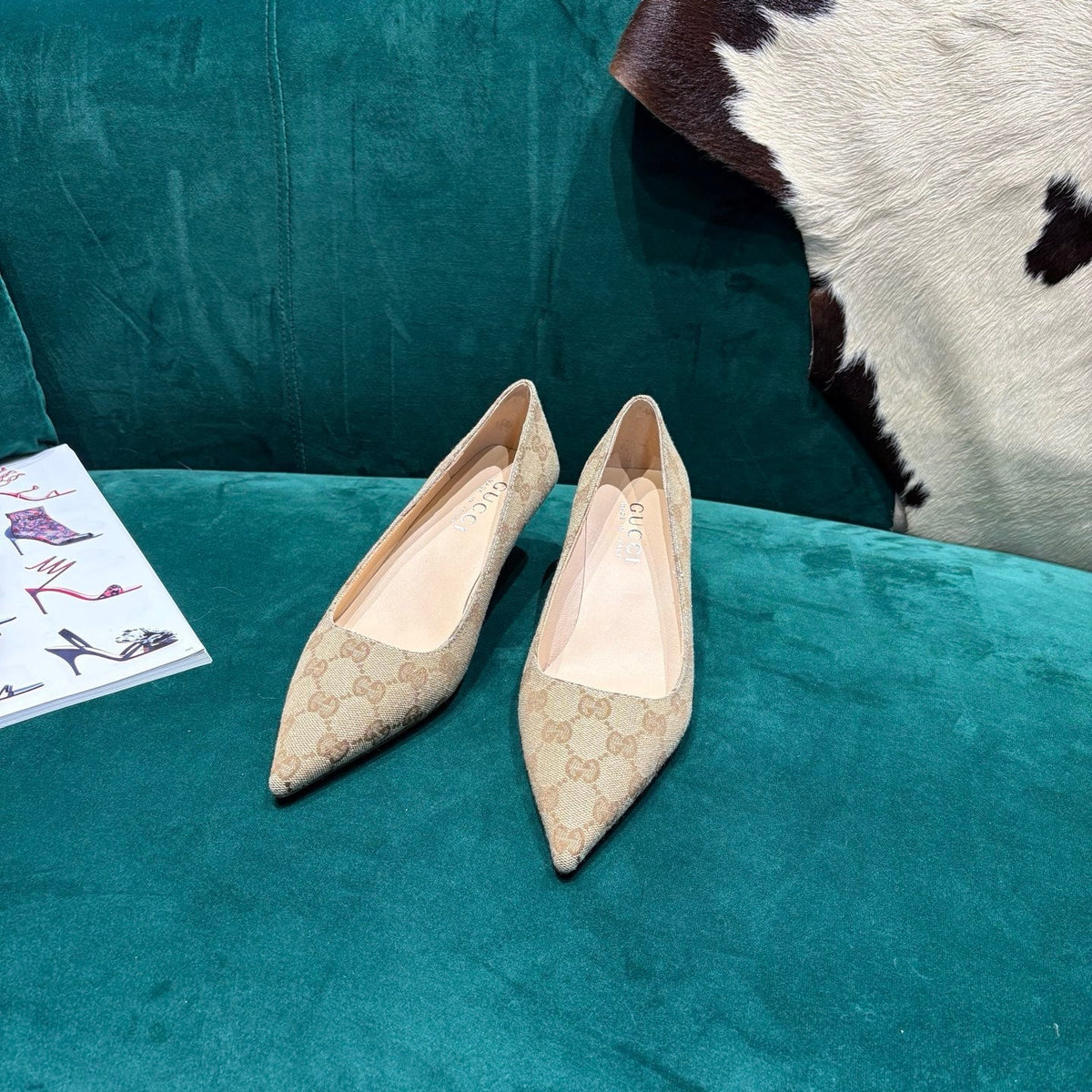 Gi Pointed-Toe Slingback  Light Beige Canvas 741264