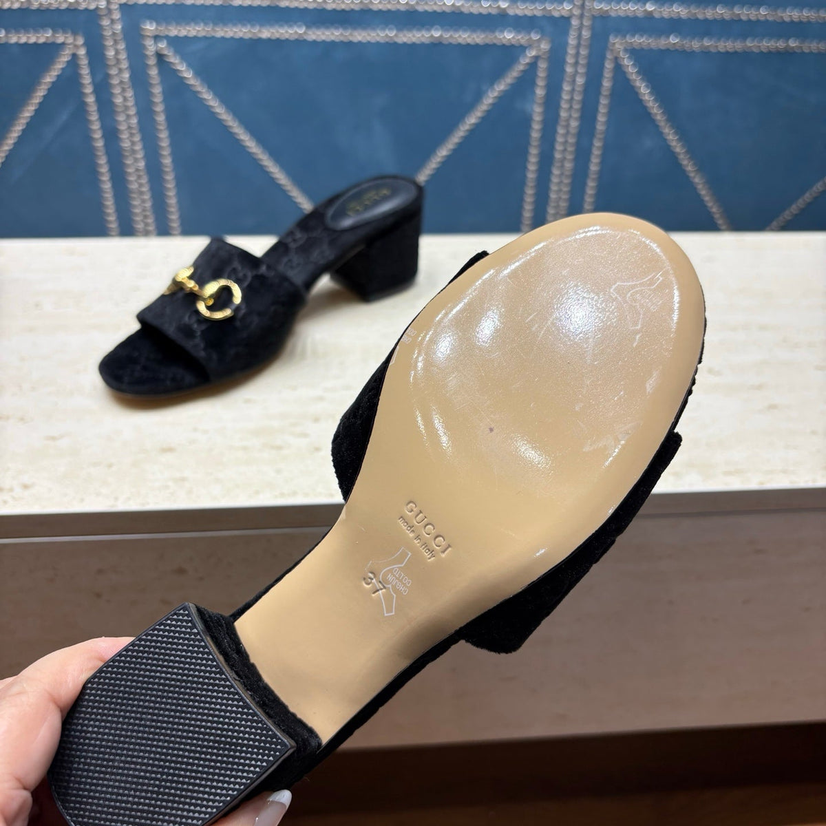 Gi 26ss Chunky Heel Sandals 55 Black Velvet 741300