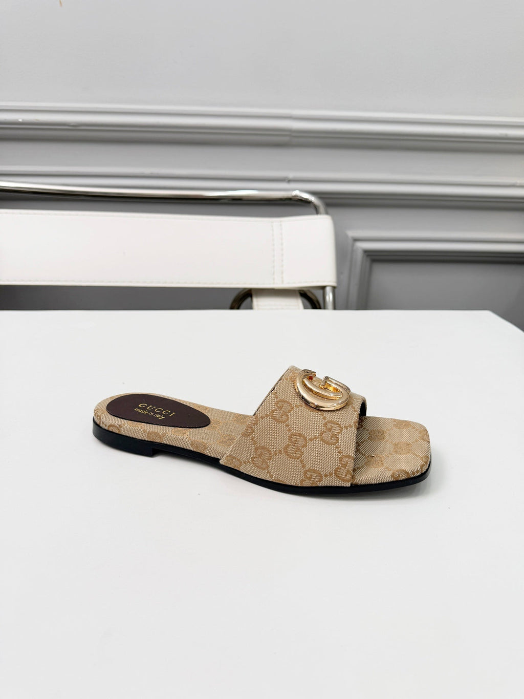 Gi 2026 Early Spring Mule Beige Canvas Sheepskin 688514