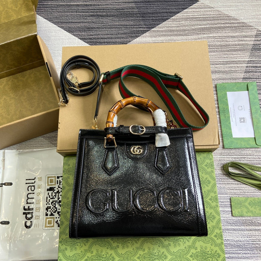 Gi DIANA 27 Small Tote Bag with Patent Leather Bamboo Handle