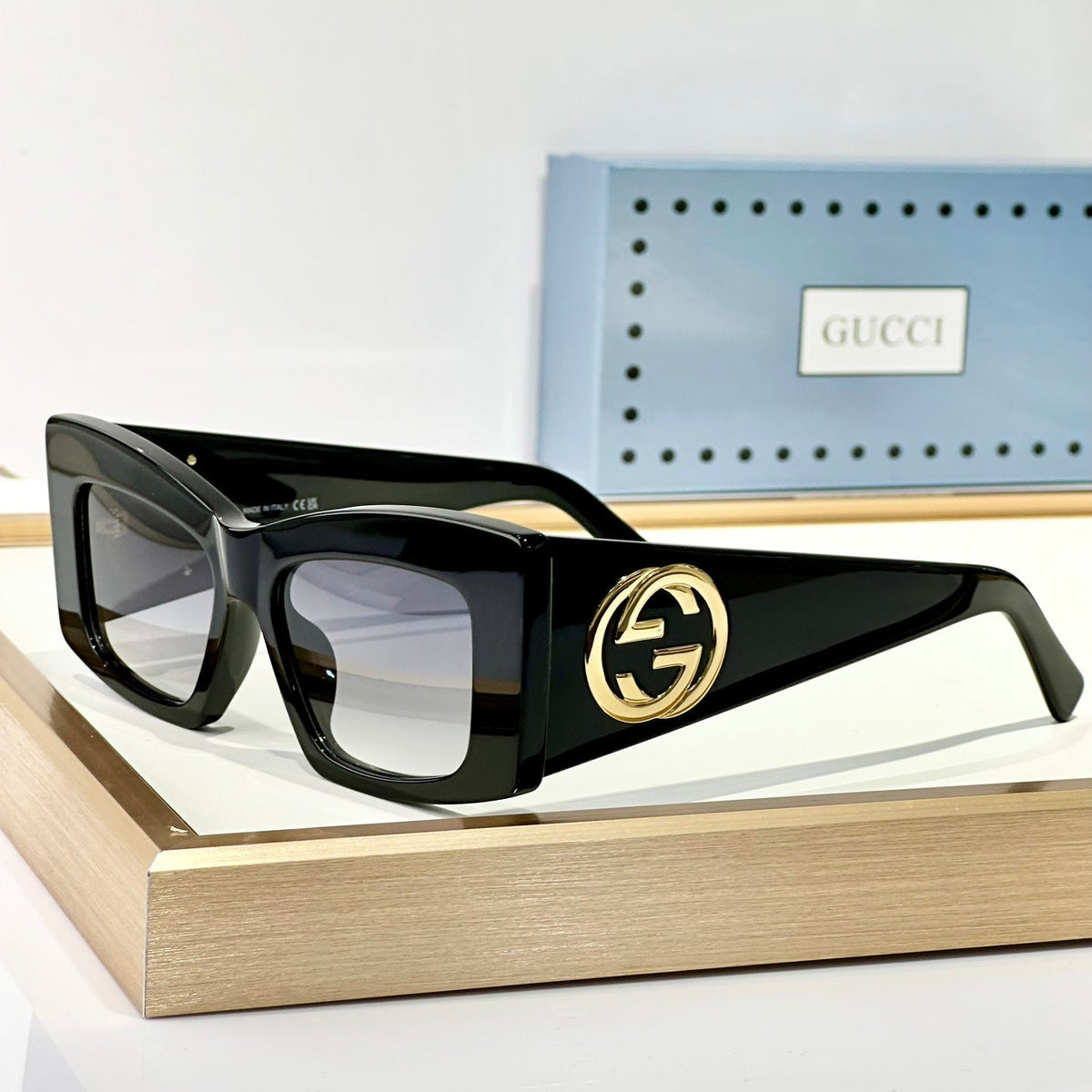 RECTANGULAR FRAME SUNGLASSES GG1842S IN ACETATE