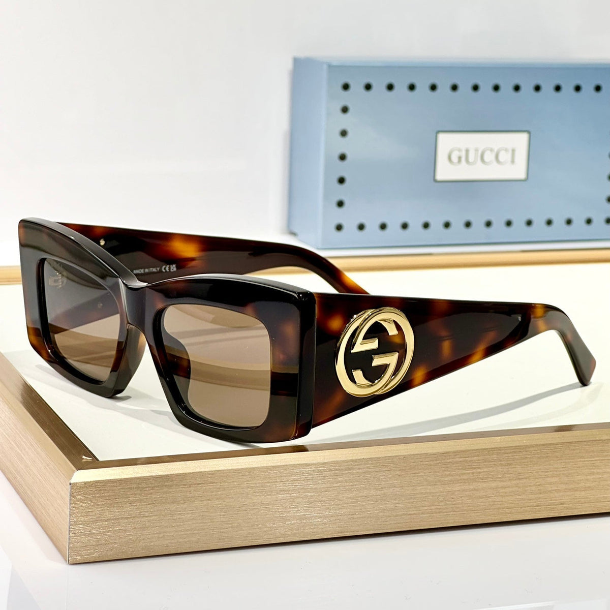 RECTANGULAR FRAME SUNGLASSES GG1842S IN ACETATE