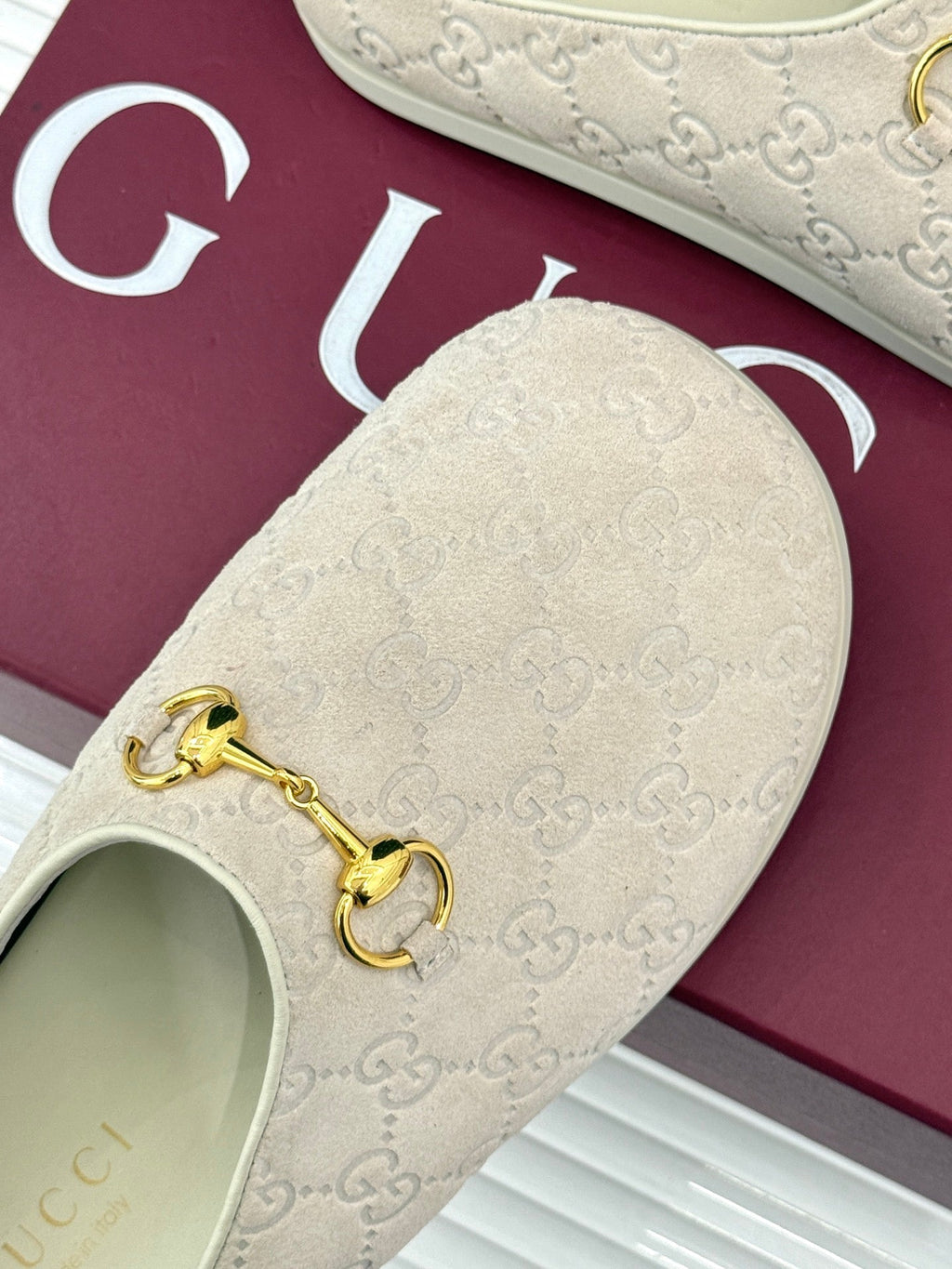 Gi Mule With Horsebit Cream Suede 905742