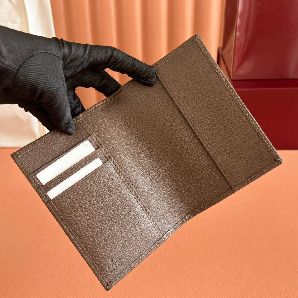 Gi  Ophidia Passport Case Brown Beige Canvas Leather