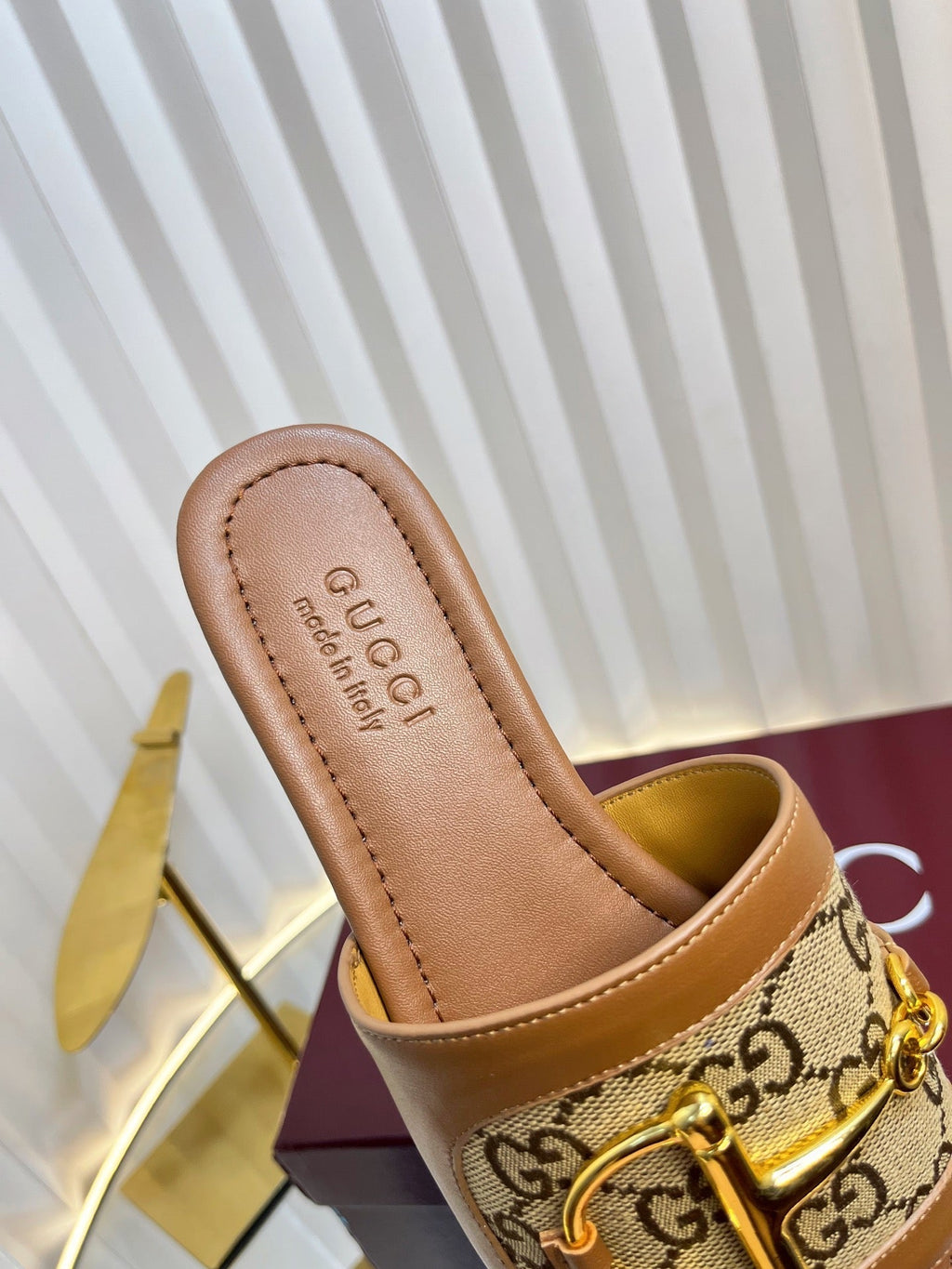 Gi 25 Horsebit GG Sandals Canvas