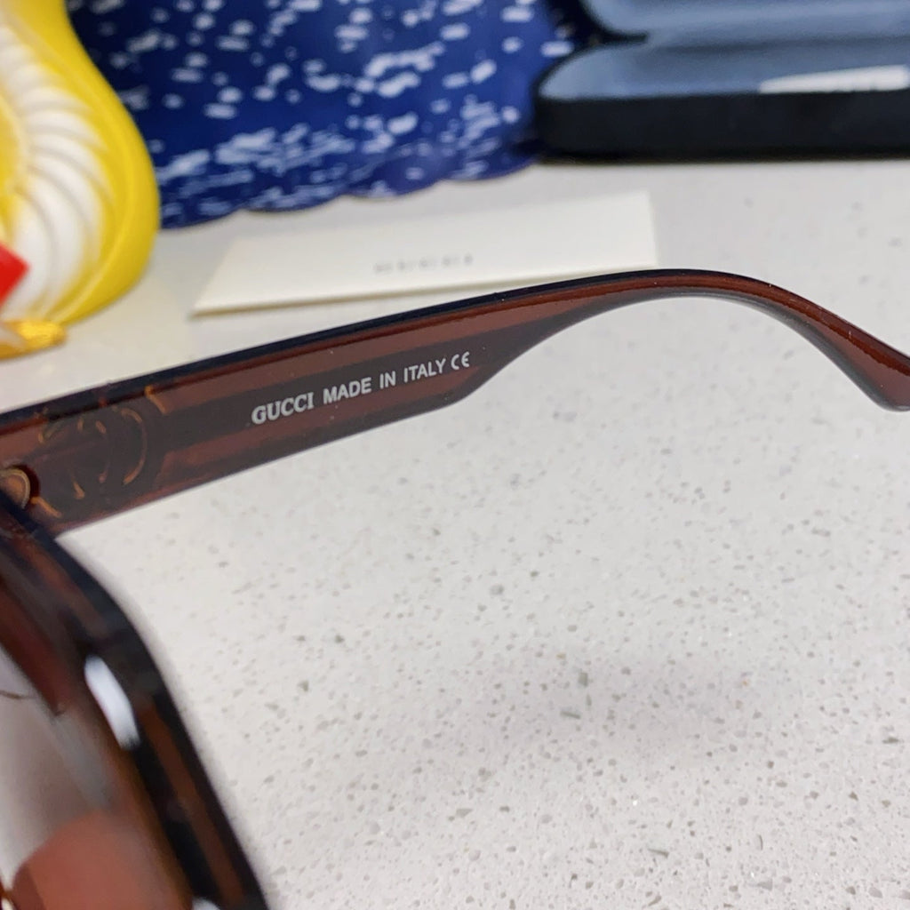 Gi EMBOSSED LOGO SQUARE FRAME SUNGLASSES 563171 IN ACETATE