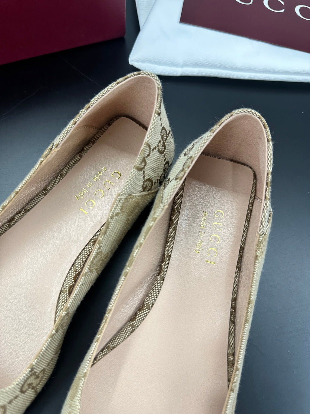Gi 26s Vittoria Ballerina Flats Beige Canvas 688313