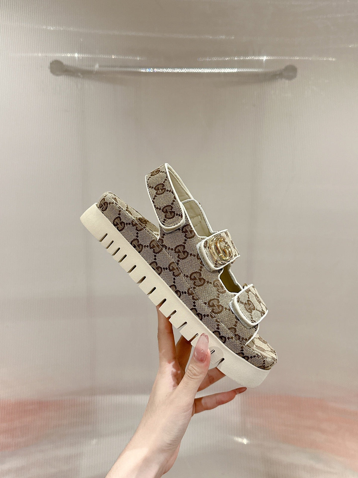 Gi 26s Double G sandals Beige Brown Canvas 929386