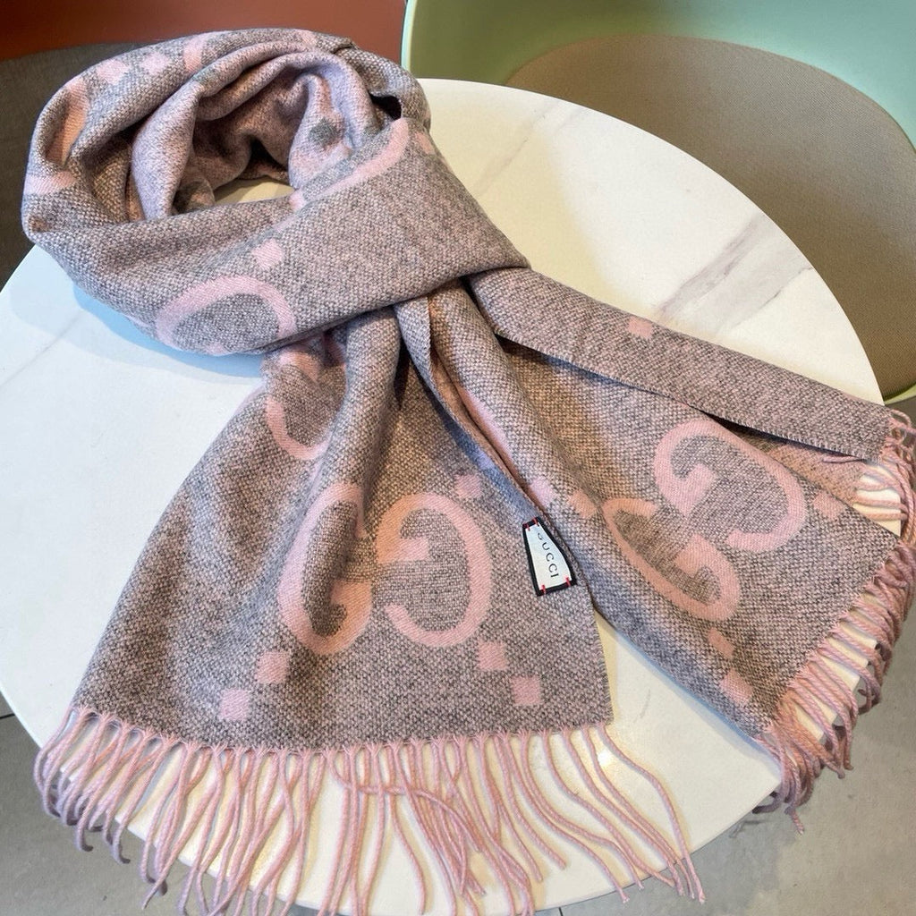 Gi JACQUARD PATTERN KNIT SCARF 195 CM WITH TASSELS HARBOR GRAY MIX LIGHT PINK 403748