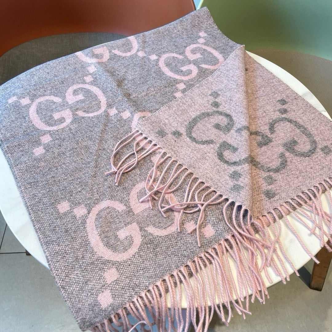 Gi JACQUARD PATTERN KNIT SCARF 195 CM WITH TASSELS HARBOR GRAY MIX LIGHT PINK 403748