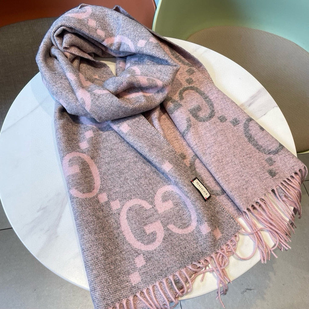 Gi JACQUARD PATTERN KNIT SCARF 195 CM WITH TASSELS HARBOR GRAY MIX LIGHT PINK 403748