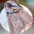 Gi JACQUARD PATTERN KNIT SCARF 195 CM WITH TASSELS HARBOR GRAY MIX LIGHT PINK 403748