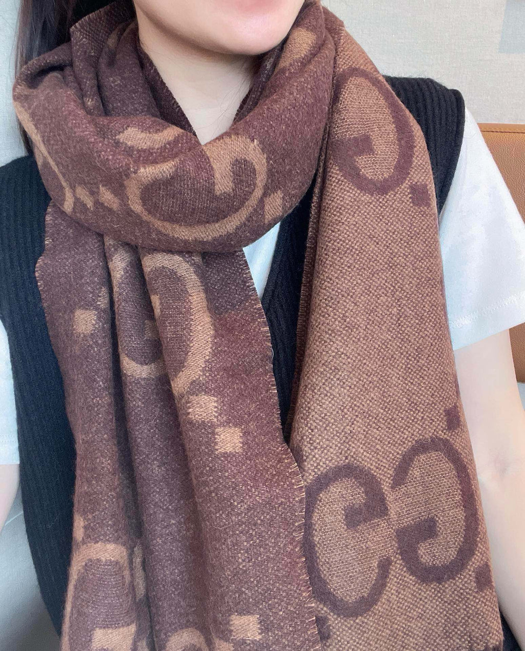 Gi JACQUARD PATTERN KNIT SCARF 195 CM WITH TASSELS CHESTNUT BROWN 403749