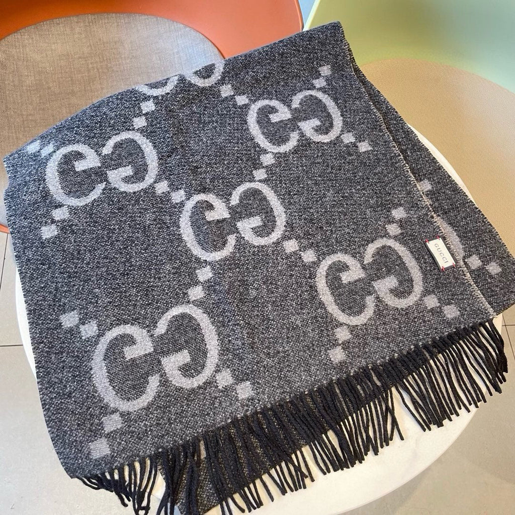 Gi JACQUARD PATTERN KNIT SCARF 195 CM WITH TASSELS MOUSE GRAY 403750