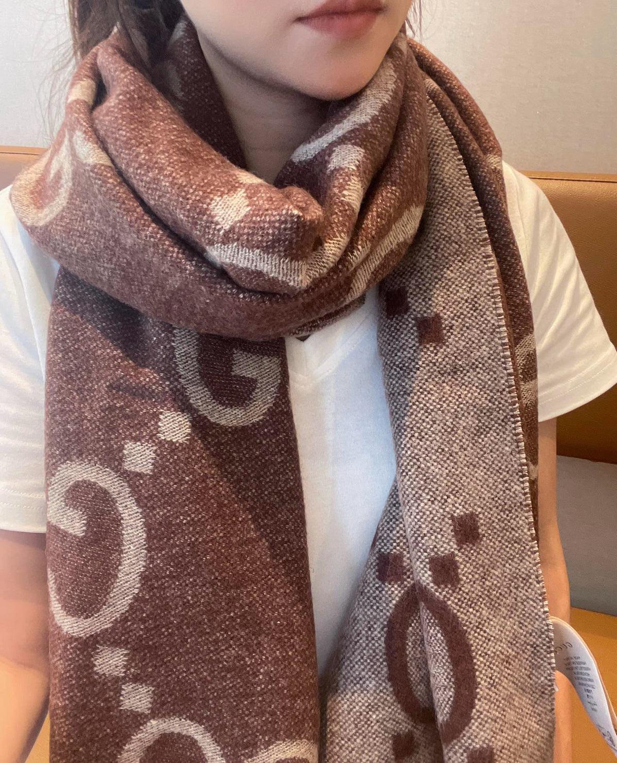 Gi JACQUARD PATTERN KNIT SCARF 195 CM WITH TASSELS UMBER BROWN 403751