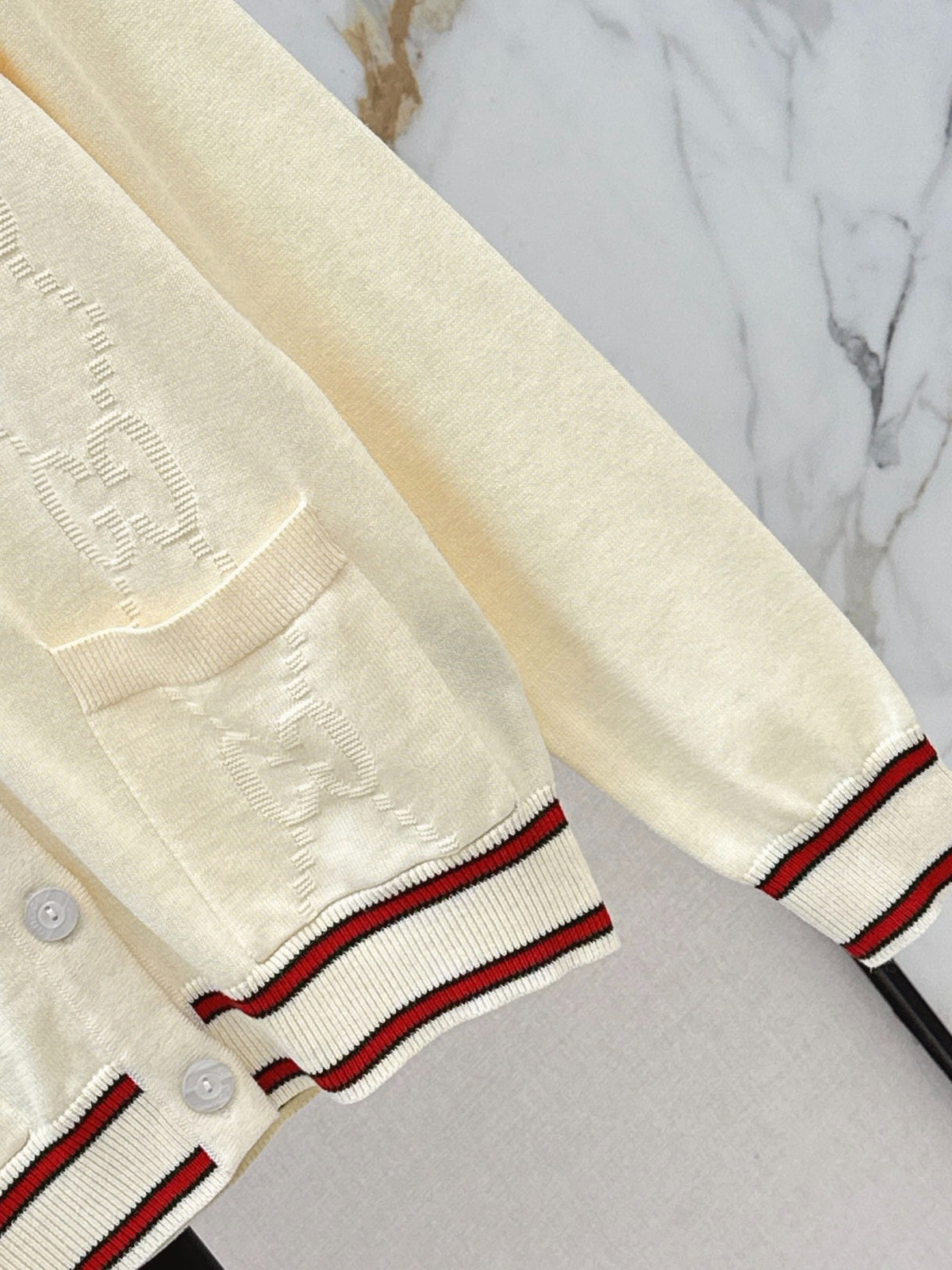 Gi Knitted cardigan 18260922