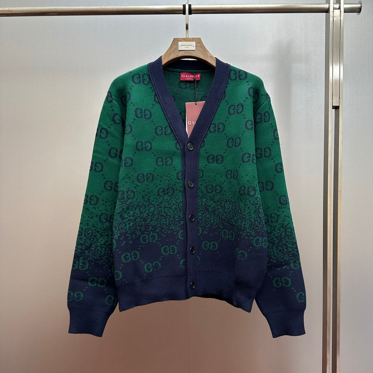 Gi Gradient color wool cardigan