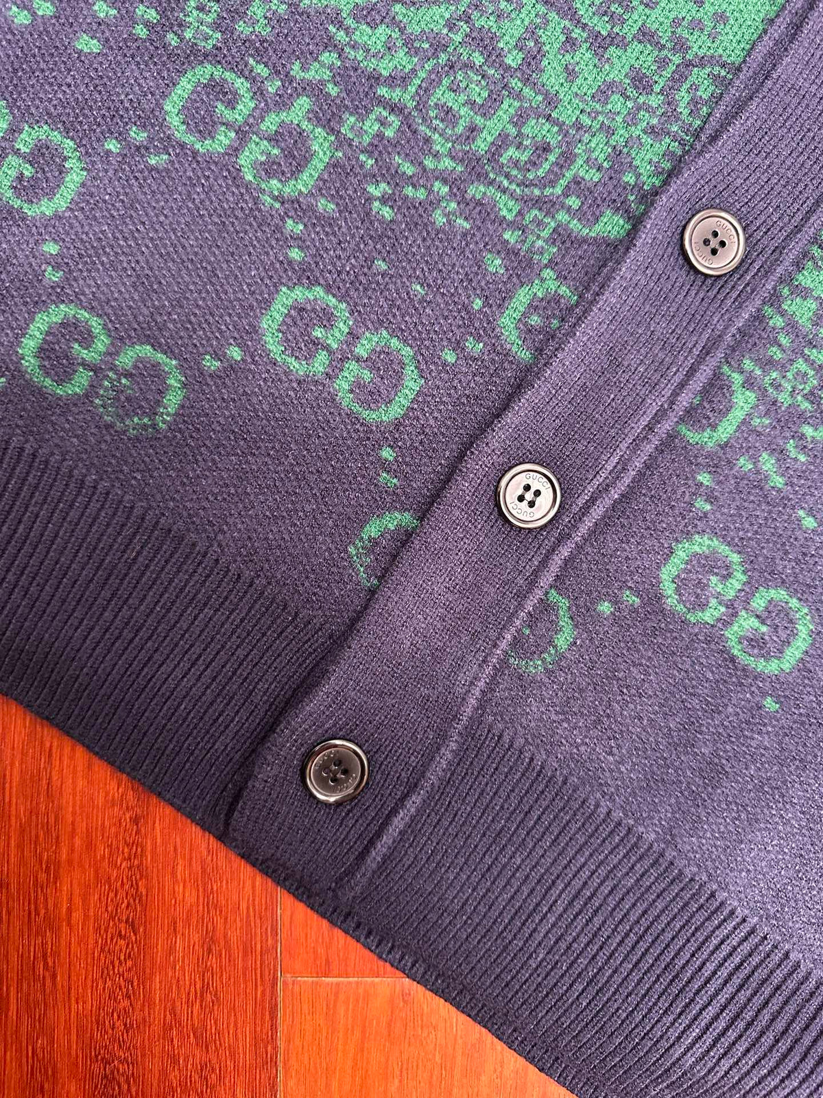 Gi Gradient color wool cardigan